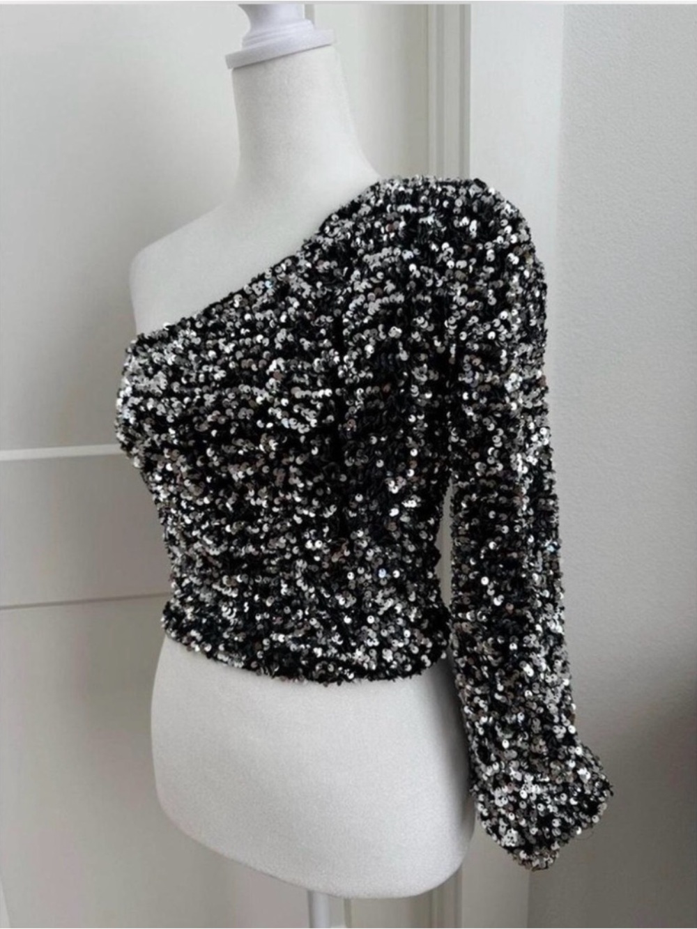 miami Black & Silver One-Shoulder Sequin